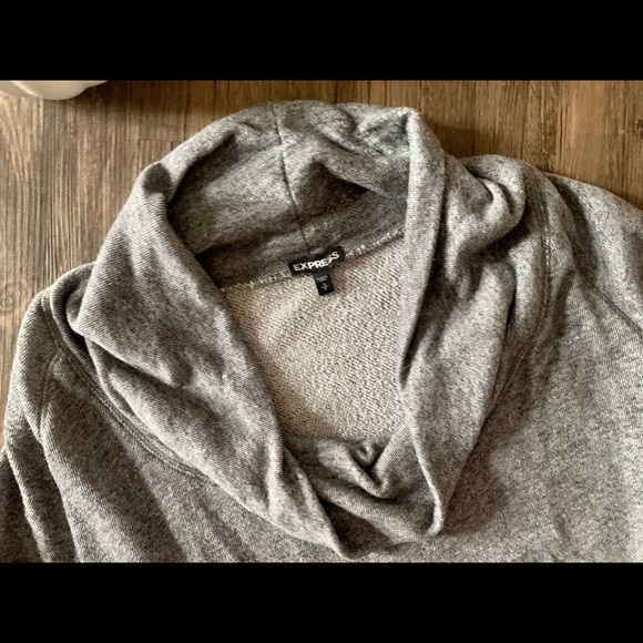 Express • Sweater - Picture 4 of 6